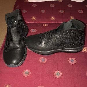 Women’s Nike Modairna sneaker blk leather 7.5